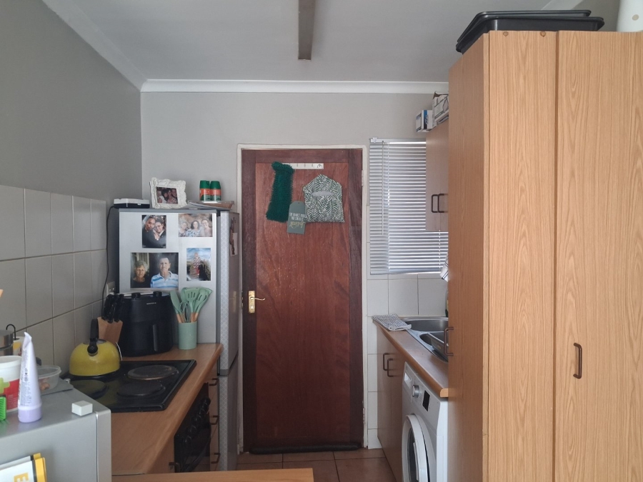 To Let 1 Bedroom Property for Rent in Fleurdal Free State